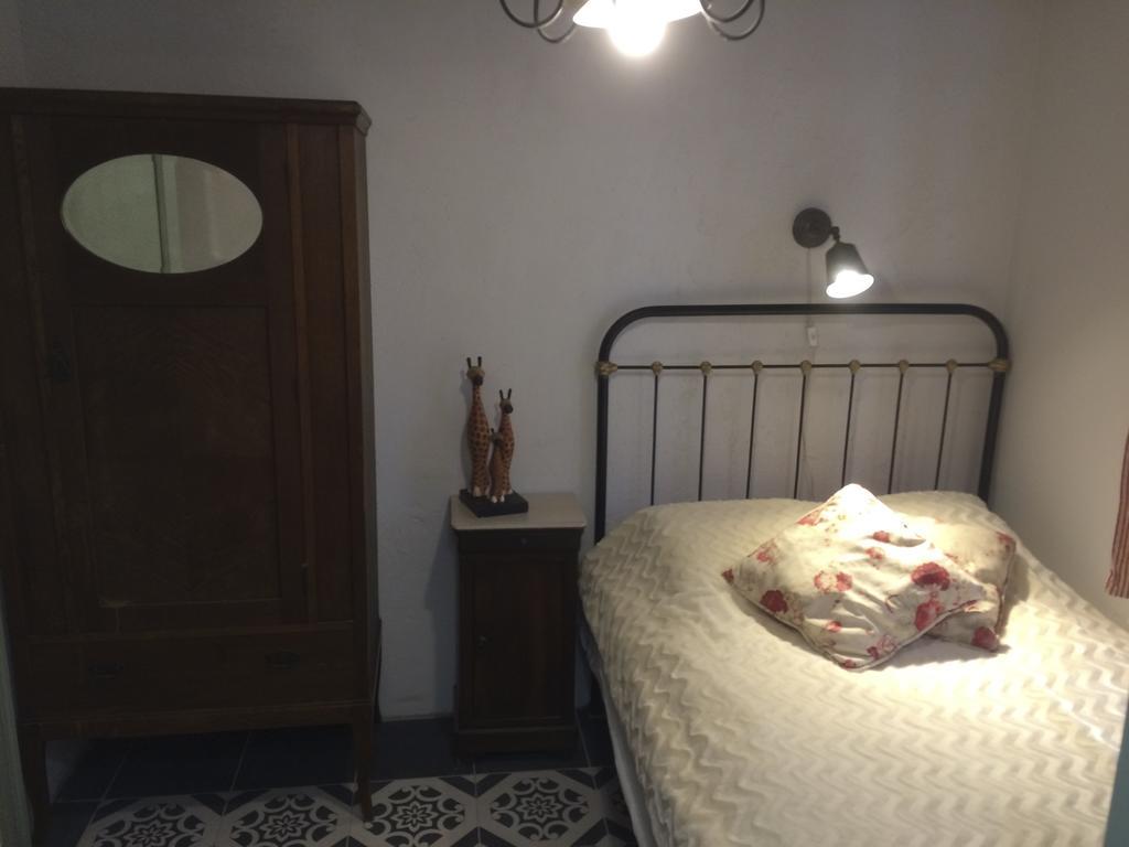 Chez Les Amis Ξενοδοχείο Saint-Nazaire-de-Ladarez Εξωτερικό φωτογραφία